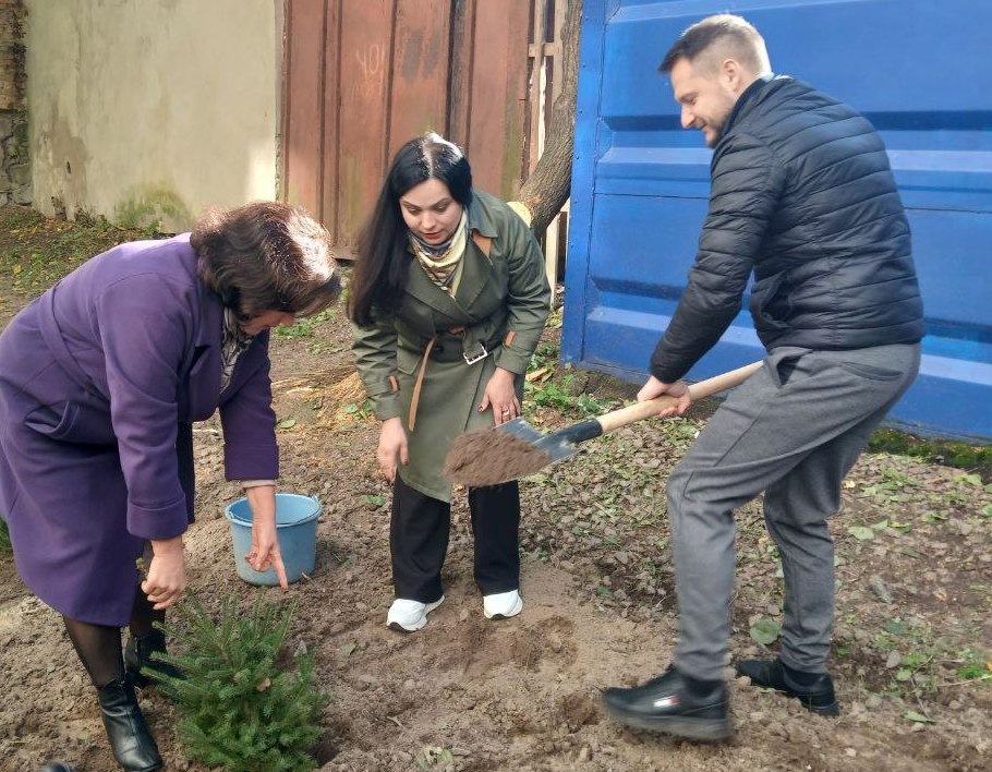 До 140-річчя жіночого руху проведено акцію: «Укорінюємо жіночі історії»