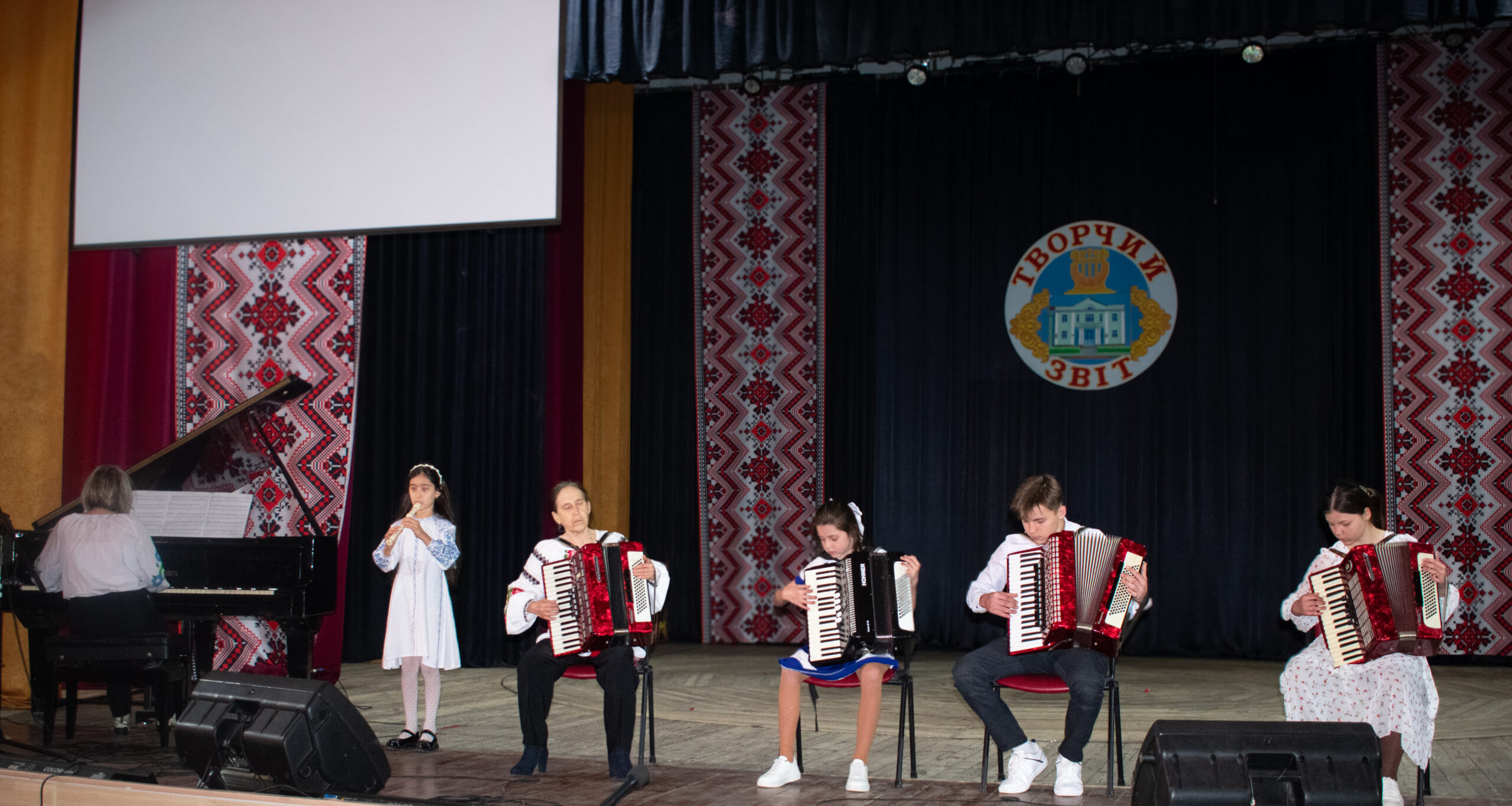 Сенс, дія, підтримка: у міському палаці культури відбувся День спільнодії «СенсоТека “Ти як?”»