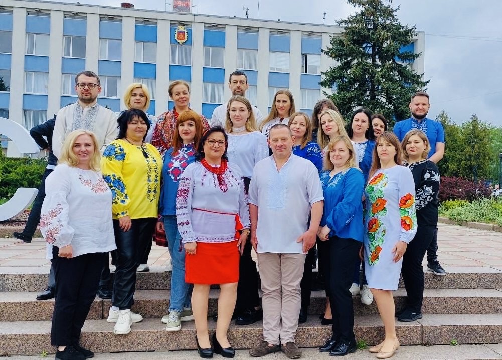 З Днем вишиванки, Україно!