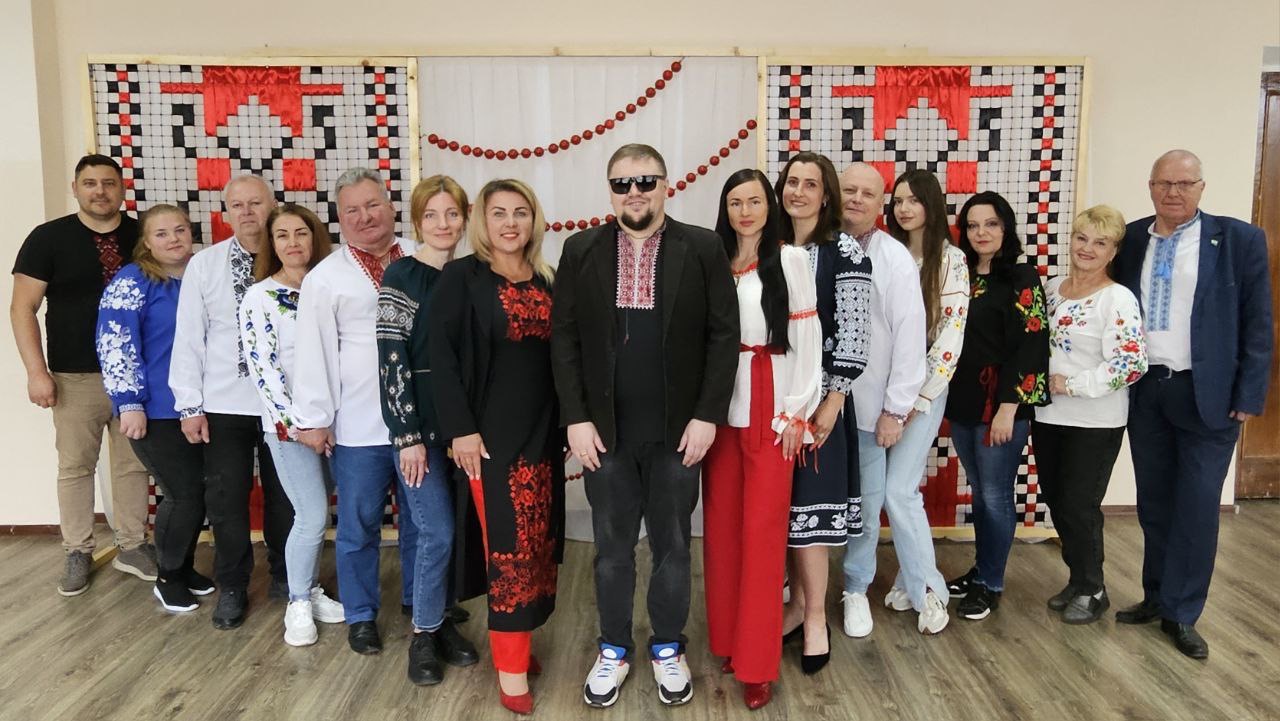 З Днем вишиванки, Україно!