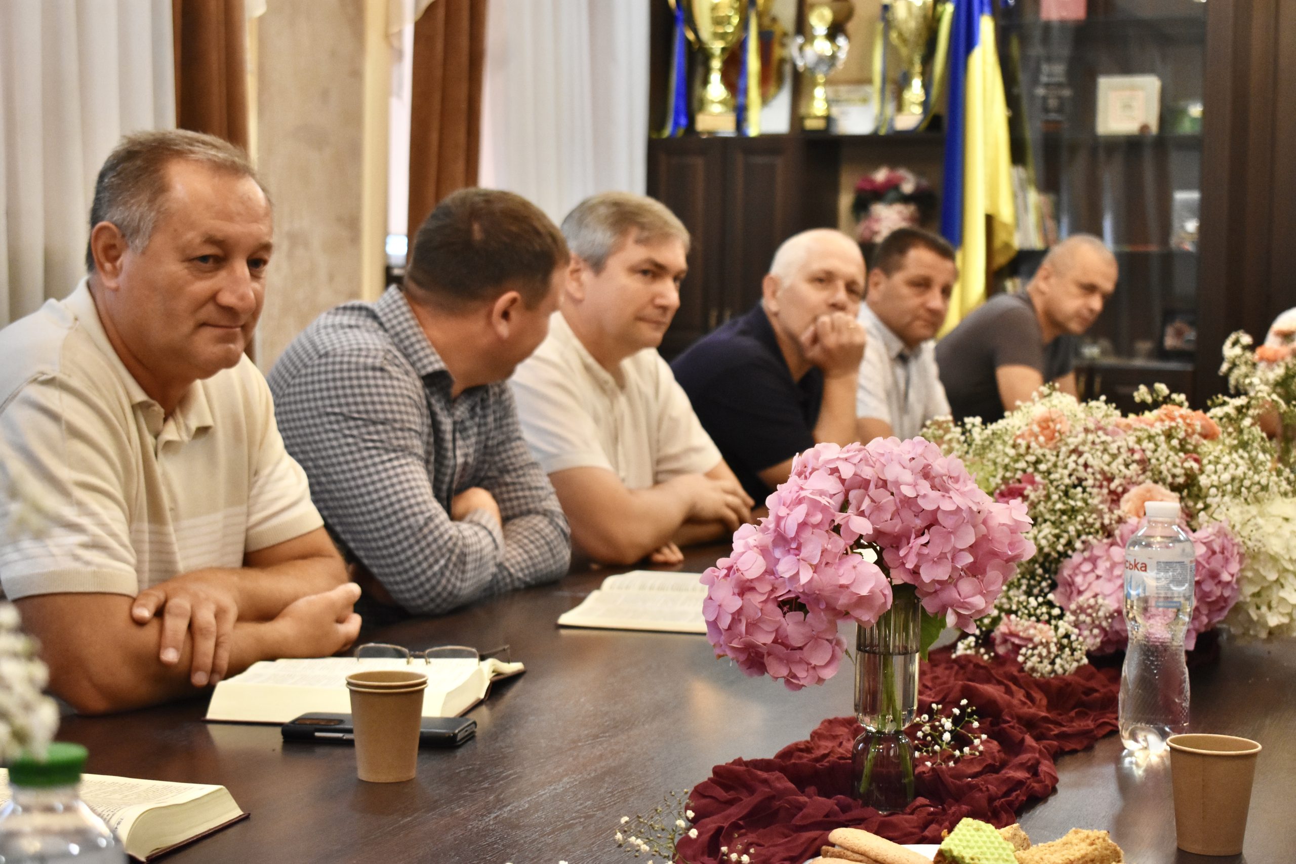 Молитовний сніданок: традиція єднання та роздумів
