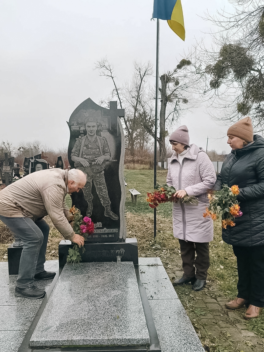 У єдності — наша сила: покладання квітів до Дня Гідності та Свободи