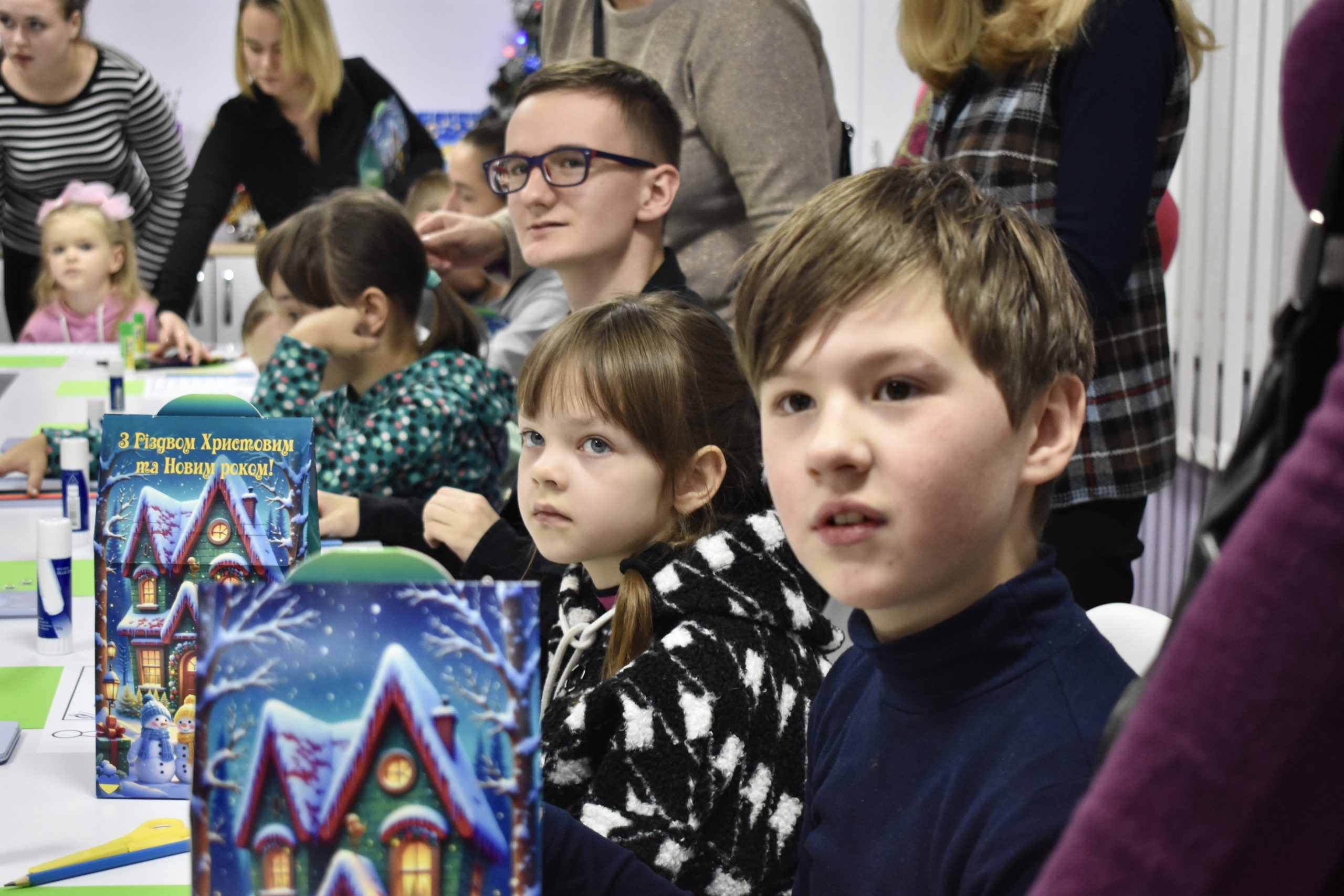 Казкові гості, яскраві емоції та дитячі усмішки: у Коростенському ІРЦ відбулося тепле святкове дійство