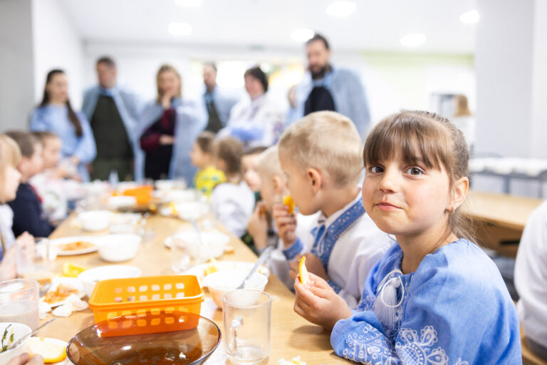 Олена Зеленська: здорове шкільне харчування — це внесок у майбутнє України
