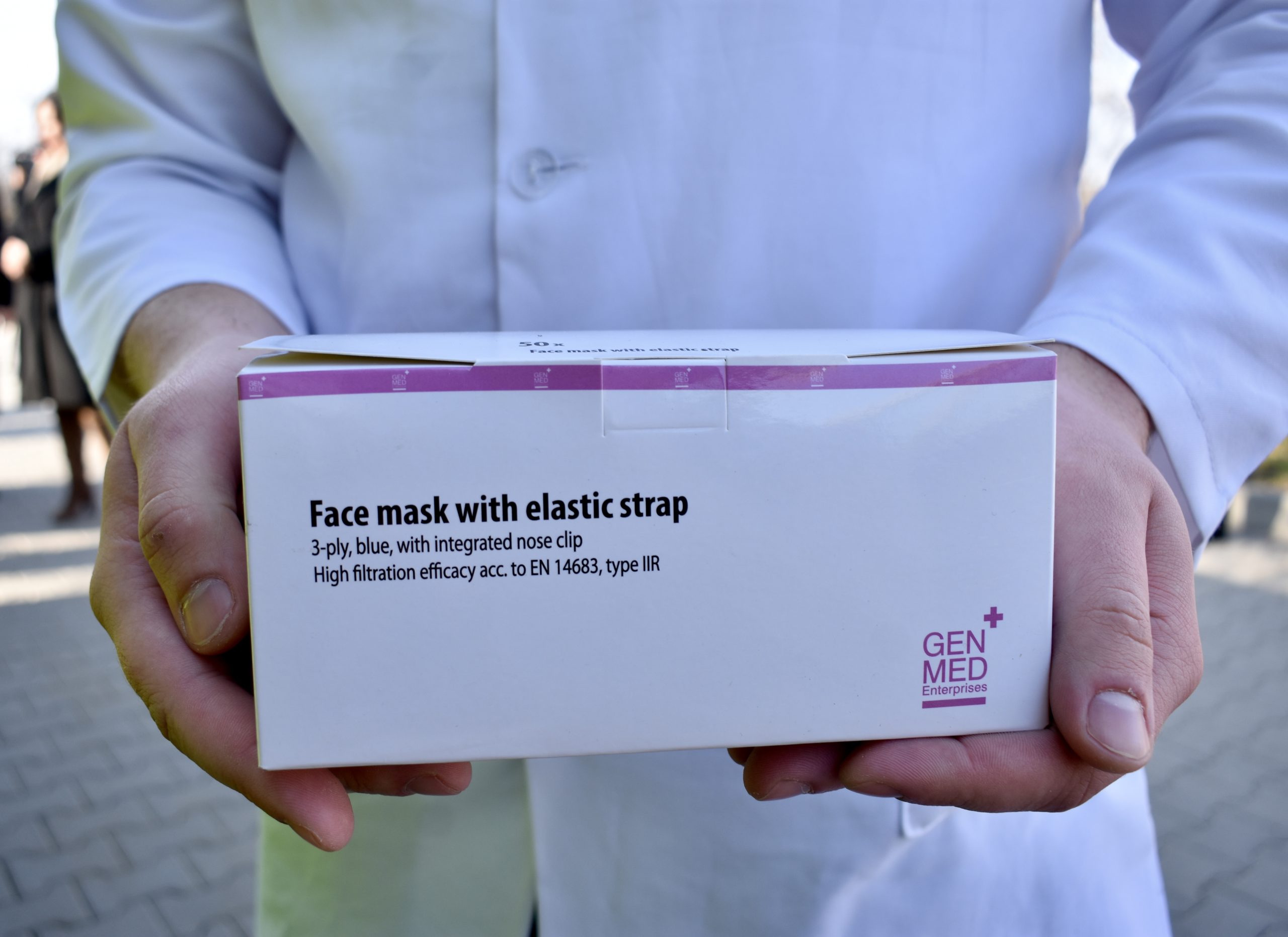 Ще одне підсилення для медиків і громади: у Коростенській центральній міській лікарні презентували новий реанімаційний автомобіль