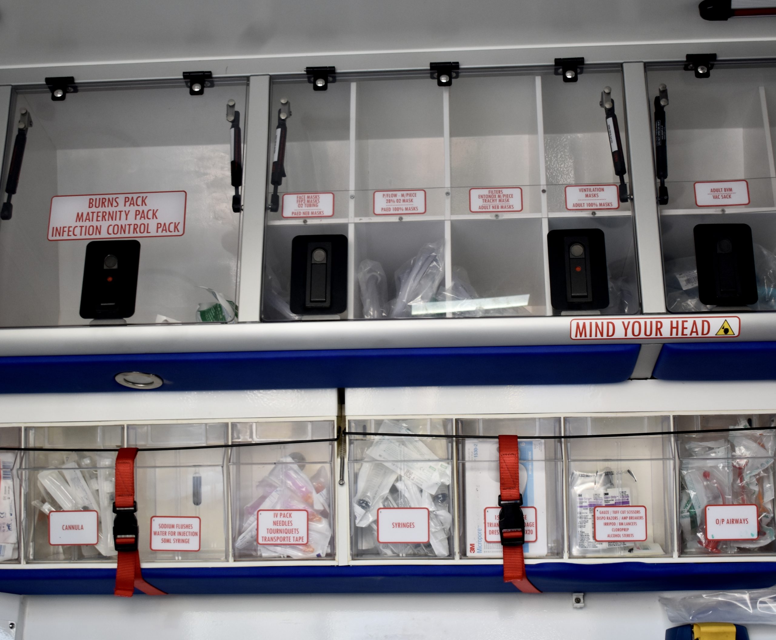 Ще одне підсилення для медиків і громади: у Коростенській центральній міській лікарні презентували новий реанімаційний автомобіль