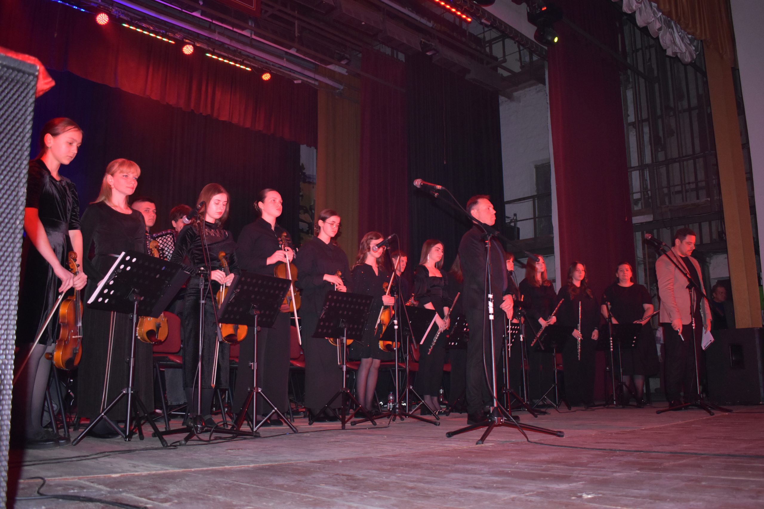 Мистецька синергія: як пройшов неймовірний вечір у міському палаці культури