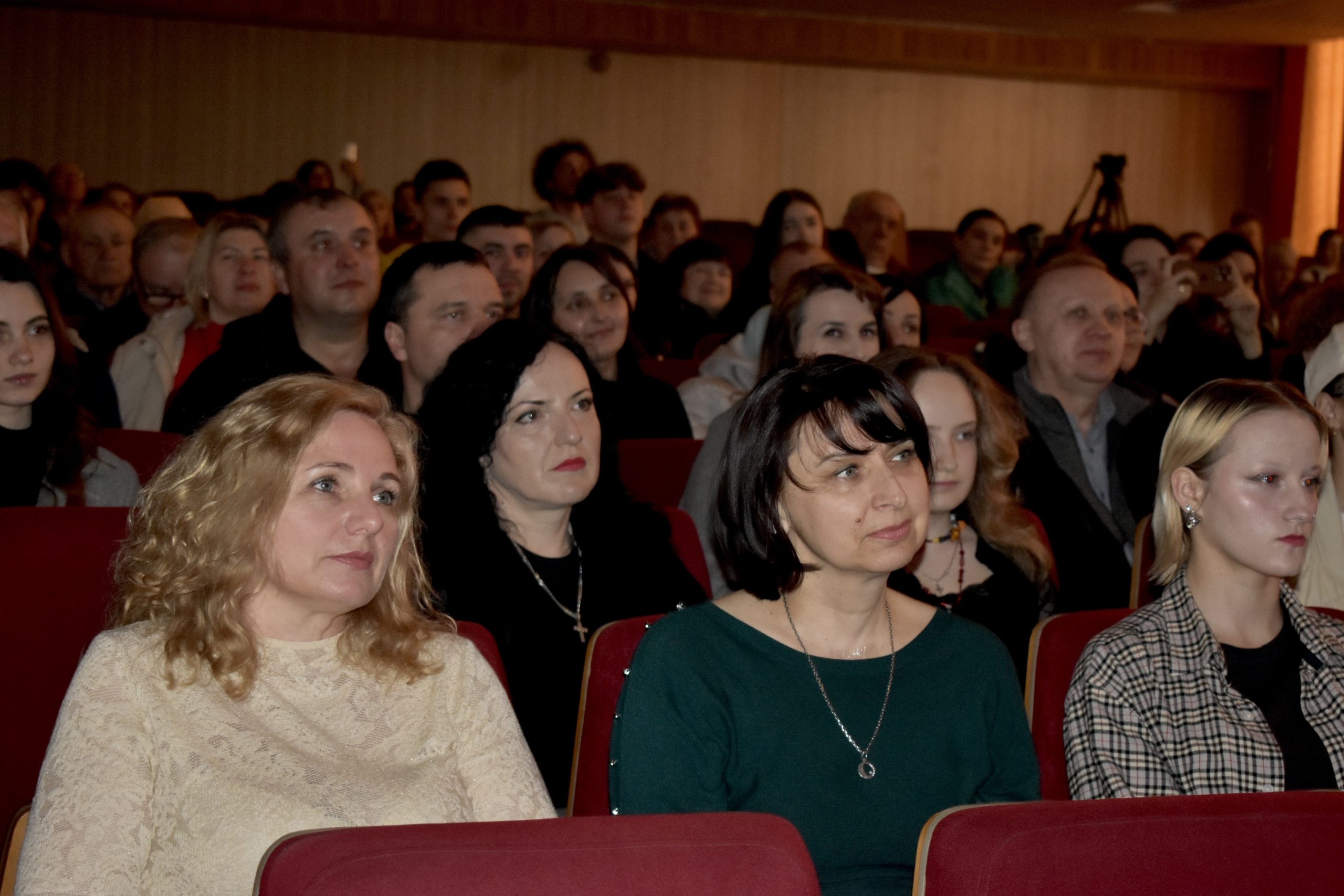 Мистецька синергія: як пройшов неймовірний вечір у міському палаці культури